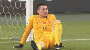 乔纳森仍需