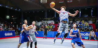 在球场上 在球场上